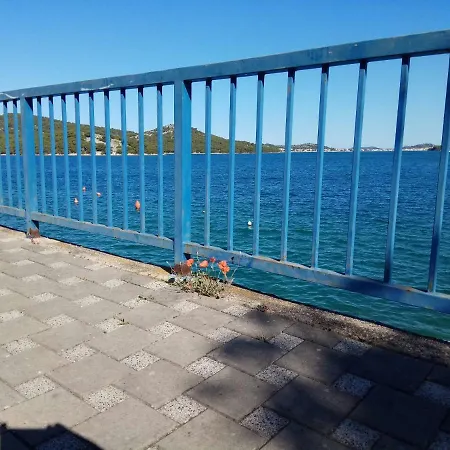 Slava Apartman Tisno